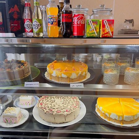 Hostel Cafe Huvila 奥卢 外观 照片